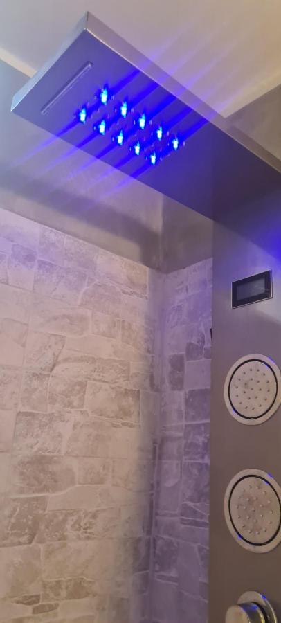 Case Di Paola Via Crisanzio Bari Eksteriør billede